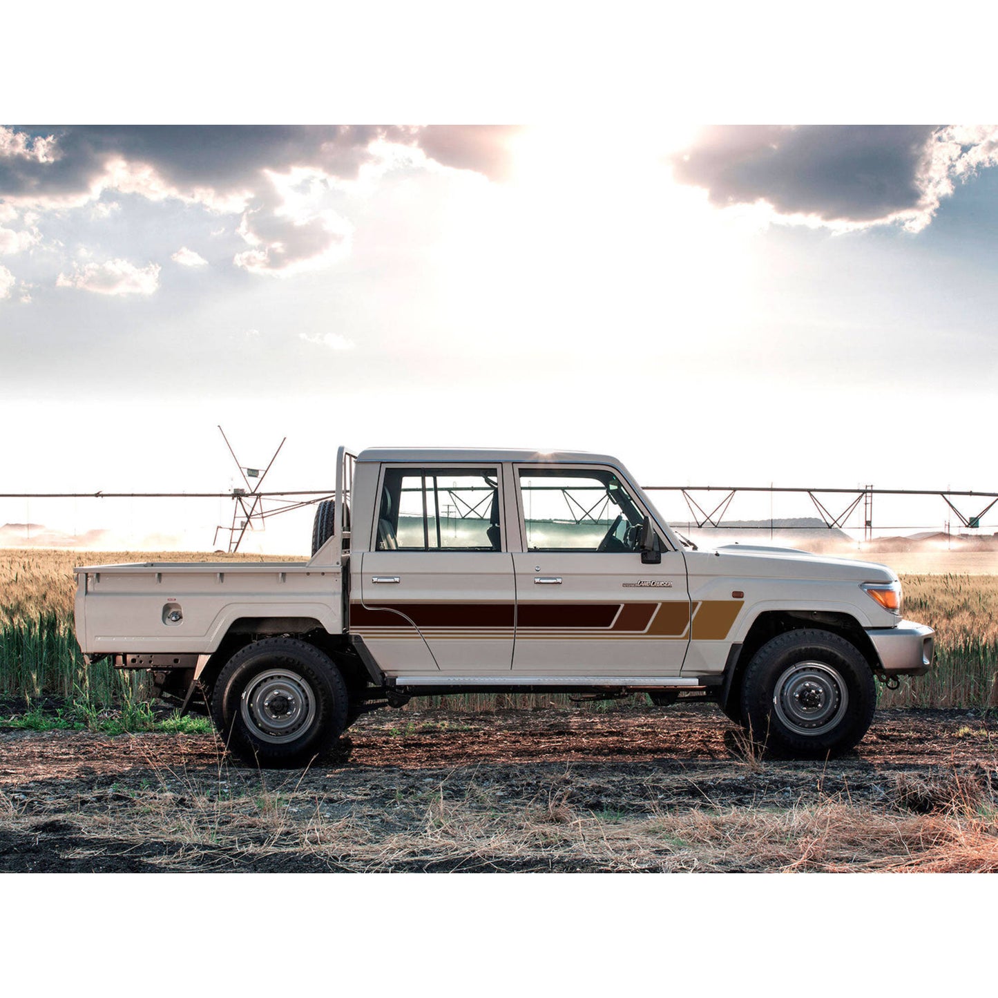 Decal Body Stripe Kit (Cobar) - 79 Series Dual Cab (2012-)