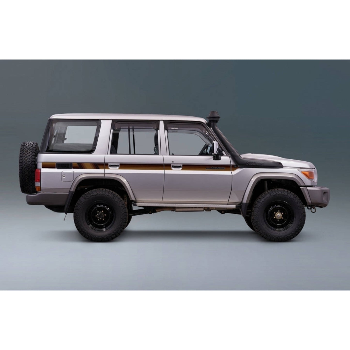 Decal Body Stripe Kit (Cooma) - 76 Series (2007-)