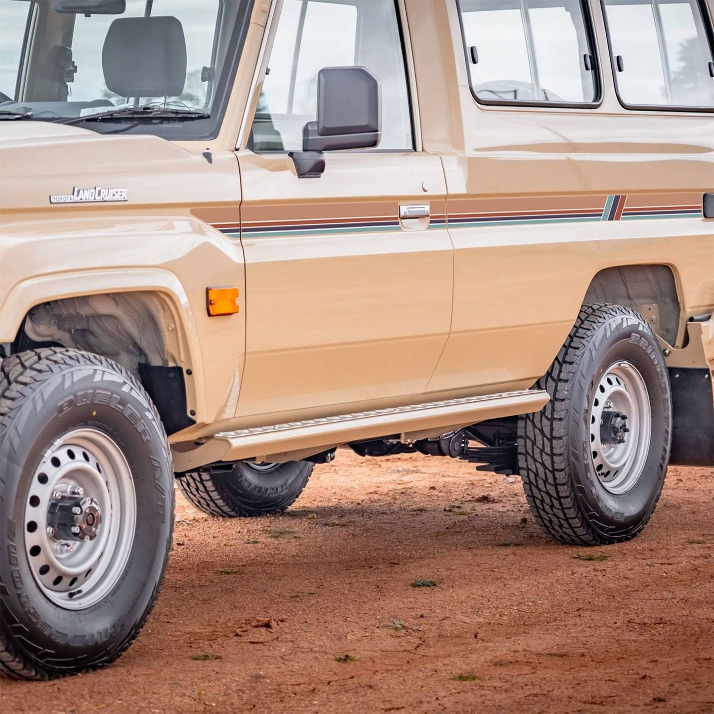 Decal Body Stripe Kit (Mount Isa) - 78 Series Troop Carrier (1999-)