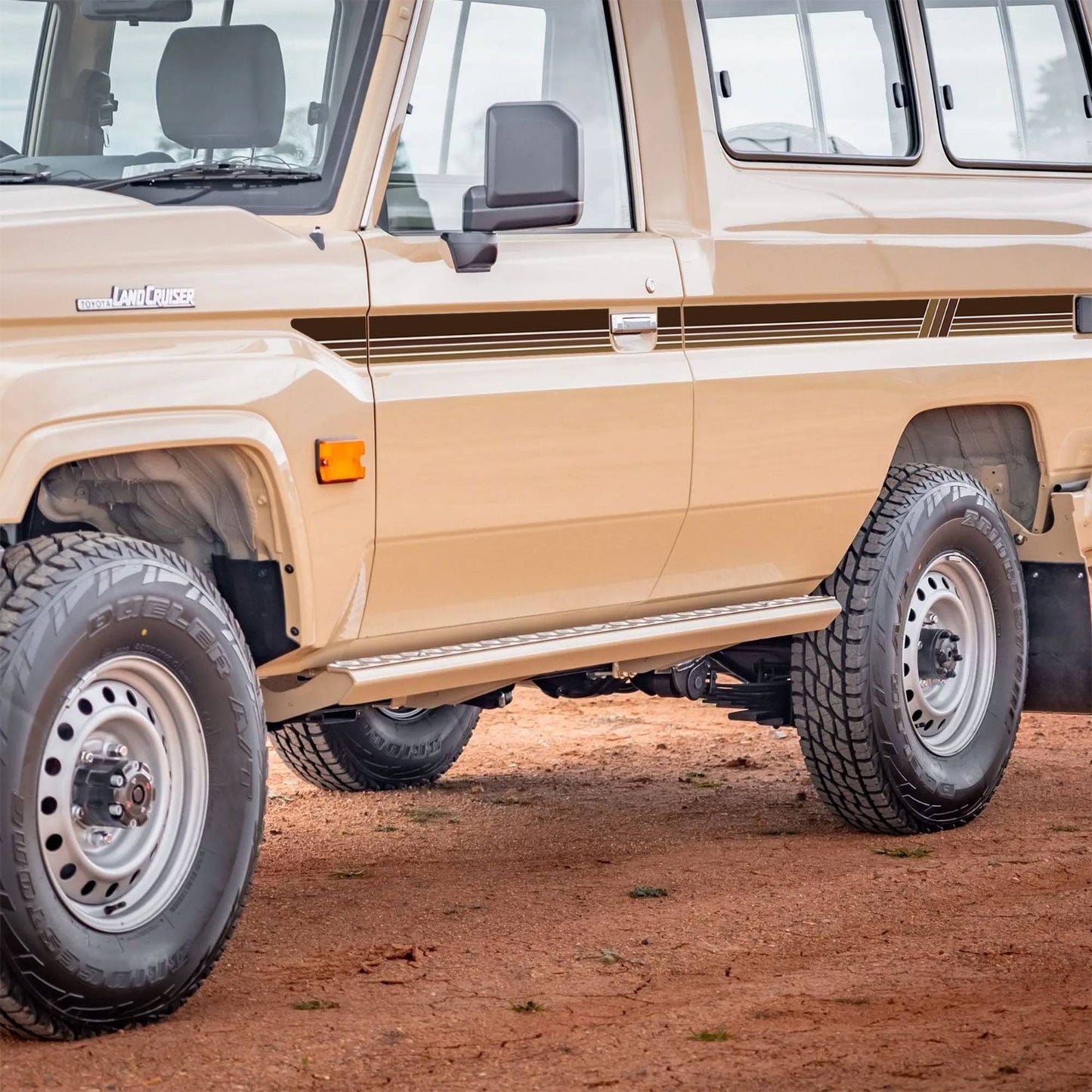 Decal Body Stripe Kit (Mount Isa) - 78 Series Troop Carrier (1999-)