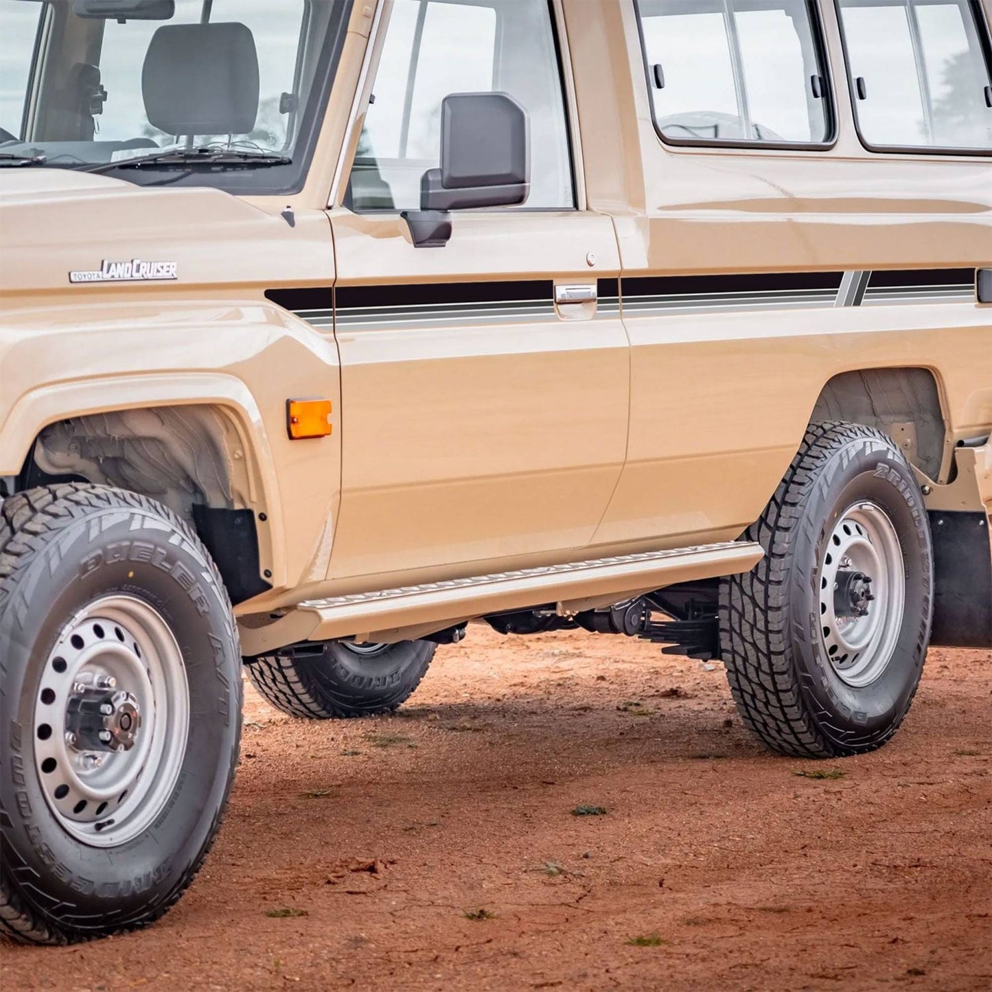 Decal Body Stripe Kit (Mount Isa) - 78 Series Troop Carrier (1999-)