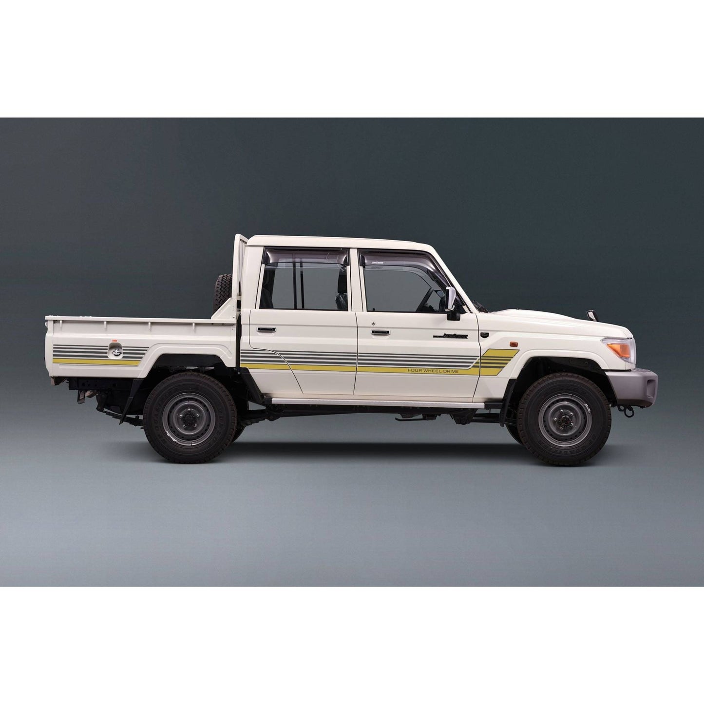 Decal Body Stripe Kit (Townsville) - 79 Series Dual Cab (2012-)