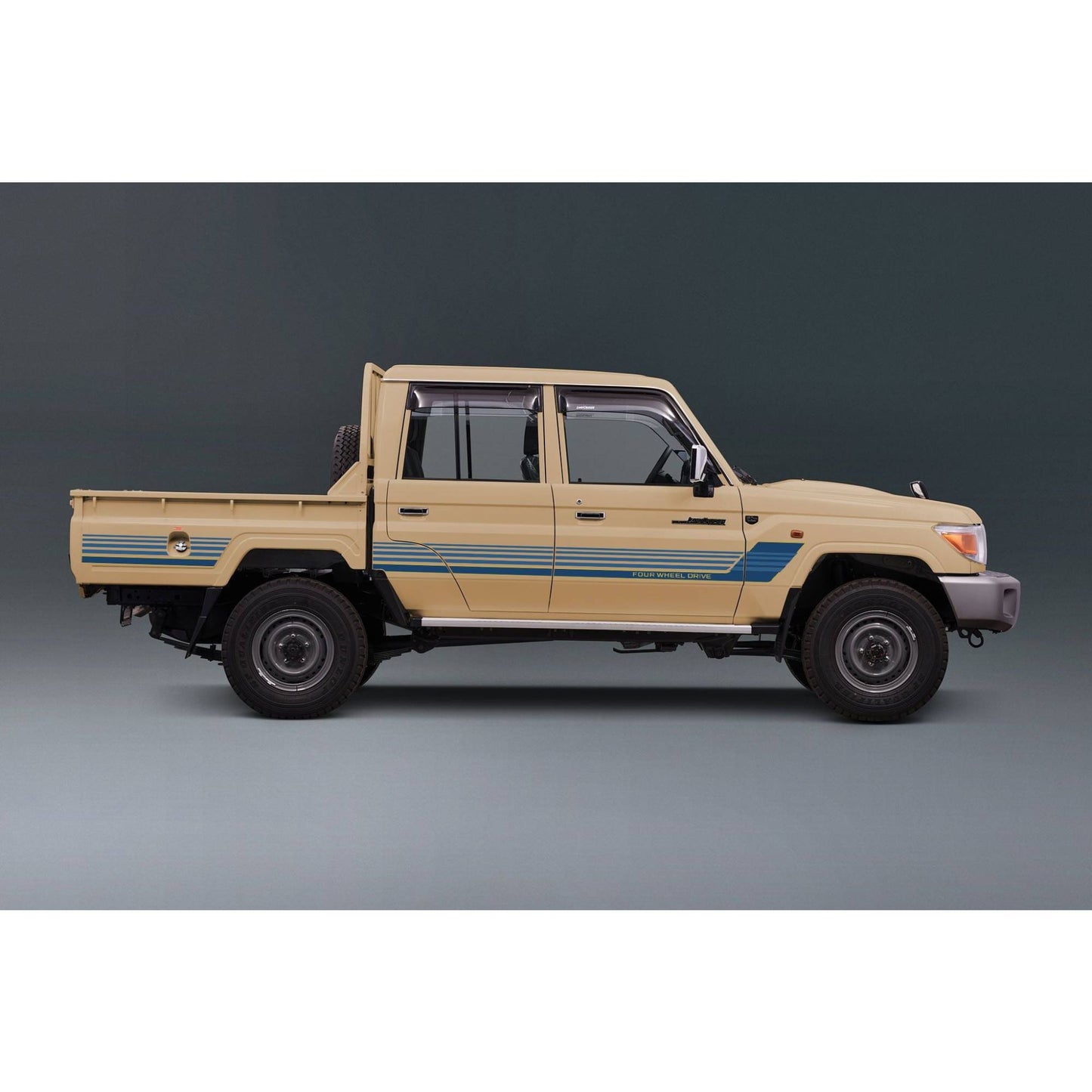 Decal Body Stripe Kit (Townsville) - 79 Series Dual Cab (2012-)
