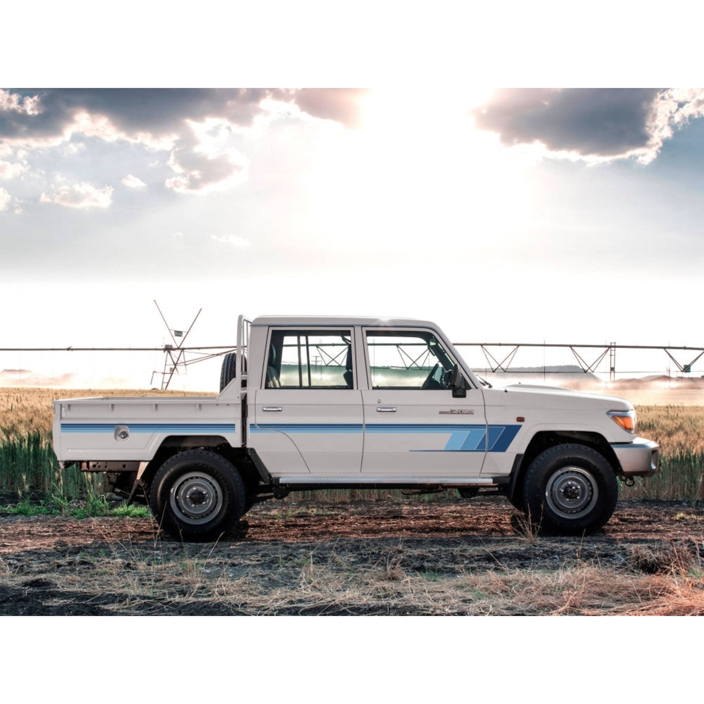 Decal Body Stripe Kit (Broome) - 79 Series Dual Cab (2012-)