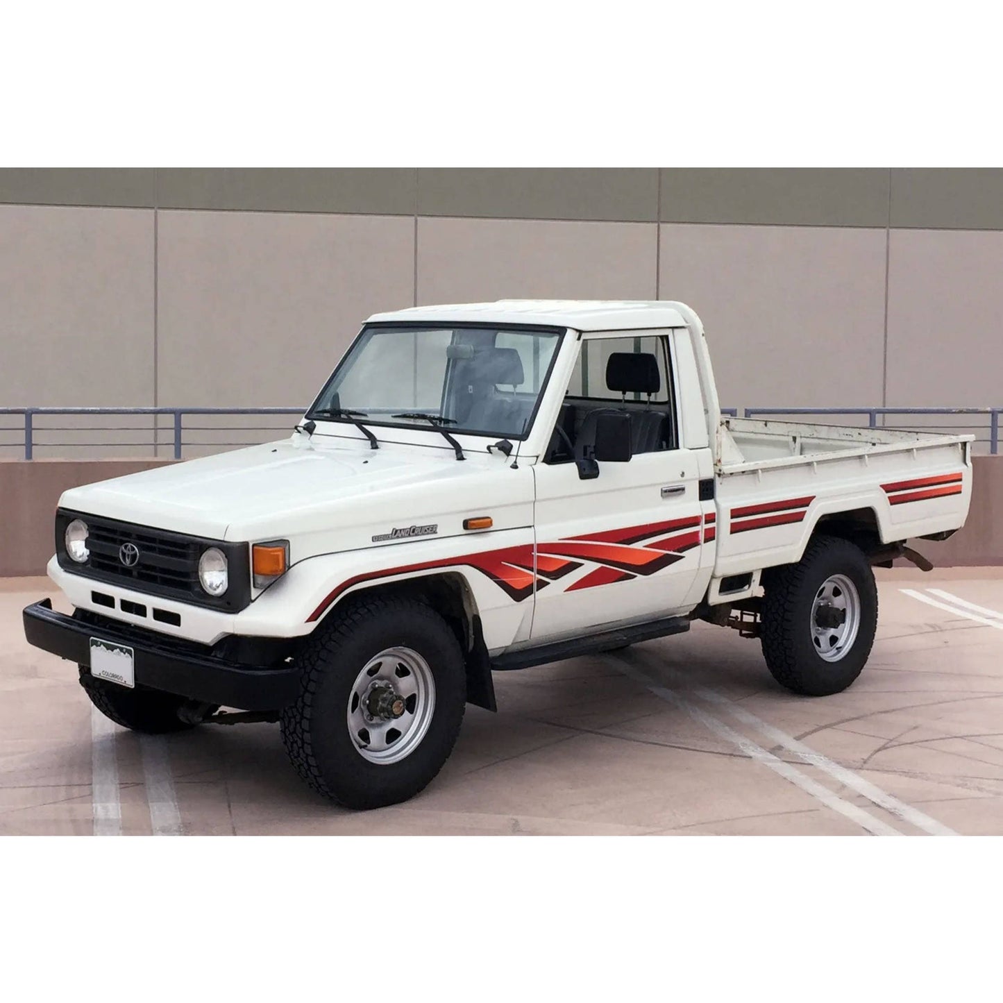 Decal Body Stripe Kit (Tenterfield) - 75 Series Single Cab (1985-1999)